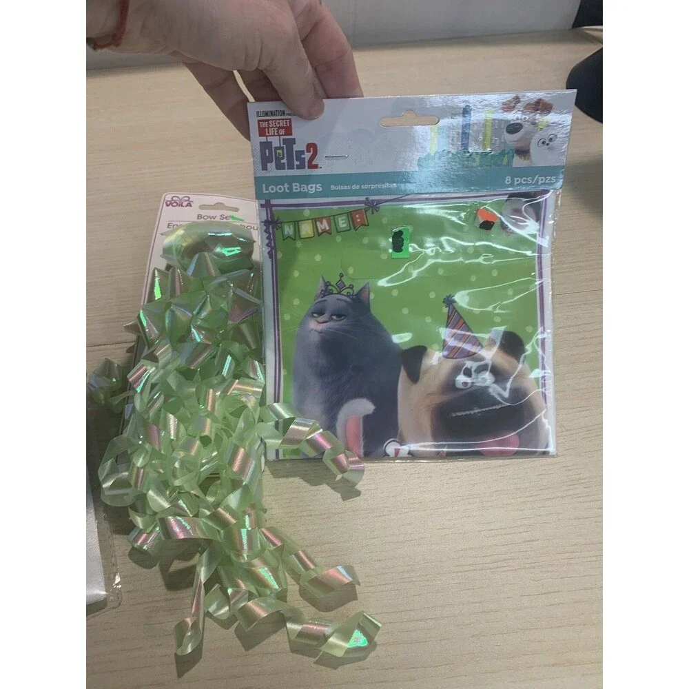 NWT THE SECRET LIFE OF PETS 2 FAVOR BAGS (8)& Ribbon ~ Birthday Party Treat Loot